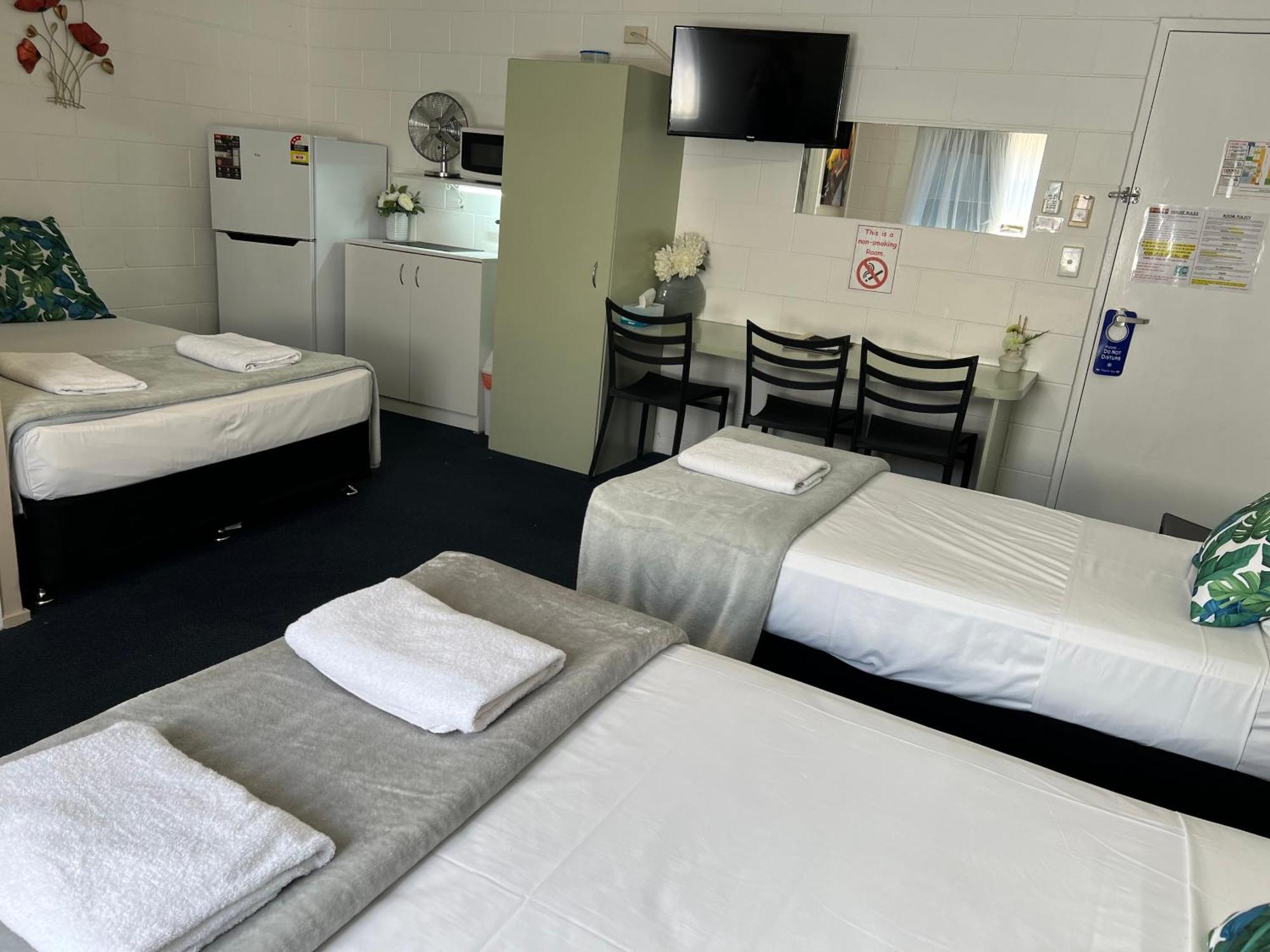 Spanish Lace Motor Inn Townsville Exterior foto